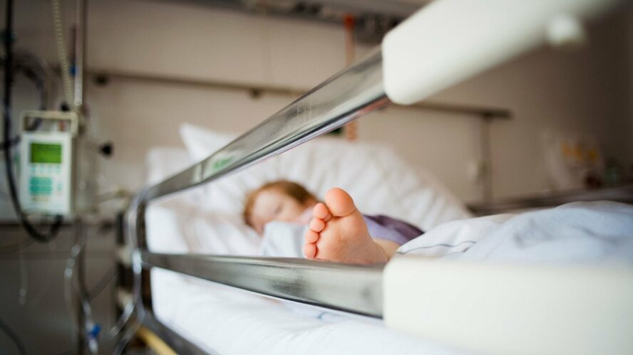 В Пафосе с балкона выпала 4-летняя девочка