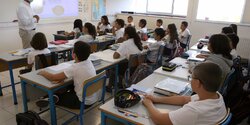 Уровень неграмотности среди выпускников начальных школ на Кипре составляет около 10 процентов