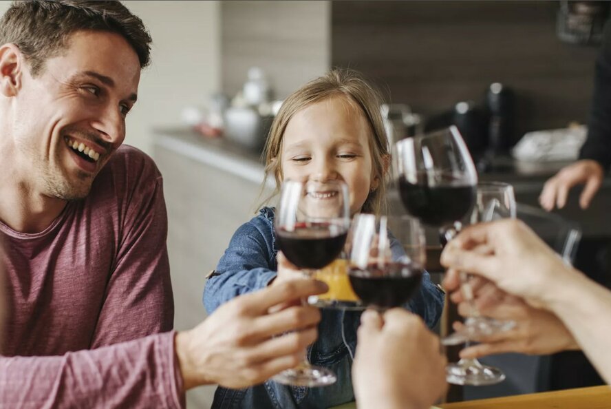 Вход на Лимассольский фестиваль вина для многодетных семей будет бесплатным