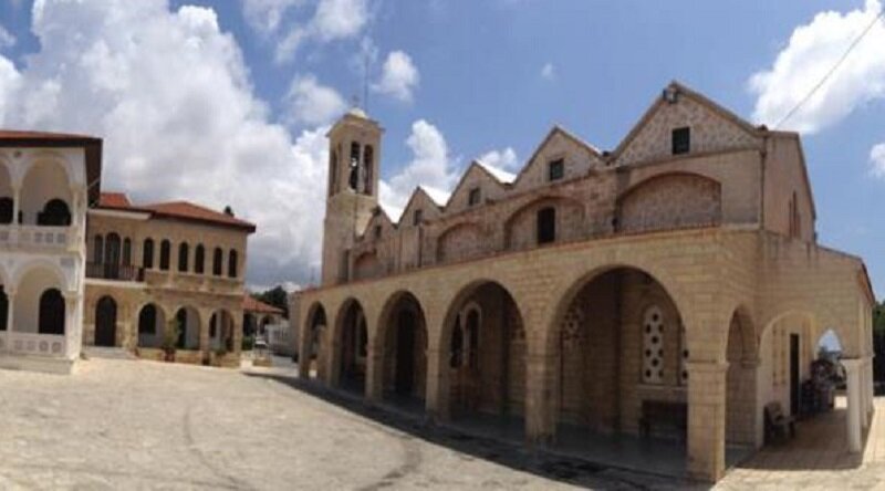 Под Пафосом появился странный монастырь