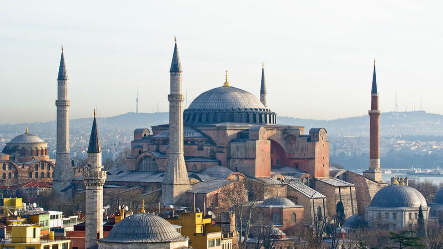 Скандал вокруг Святой Софии: Турция намерена превратить знаменитый собор в мечеть