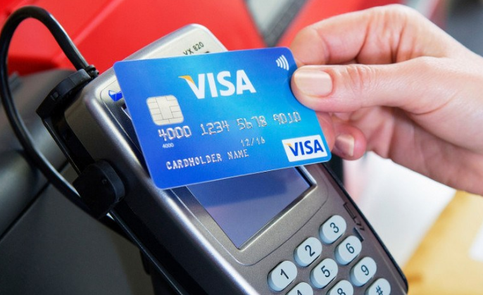 Кипрские компании, работающие в сфере услуг и розничной торговли,  обязуют принимать платежи пластиковыми картами
