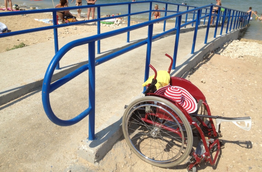 Где найти на Кипре пляжи для людей с ограниченными возможностями : фото 2