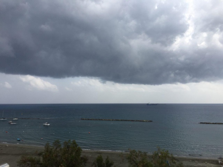 Можно расслабиться - шторм Орест миновал Кипр: фото 2