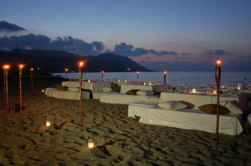 В Пафосе на пляже, где обитают черепахи, устроили круглосуточные вечеринки