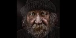 В клетке: 76-летний пенсионер из Лимассола живет в нечеловеческих условиях