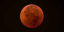Жители Кипра смогут увидеть полное лунное затмение
