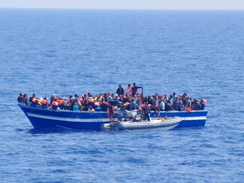 У берегов Кипра затонуло судно с беженцами, есть погибшие