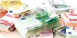 10 000 евро наличными на Кипре теперь криминал