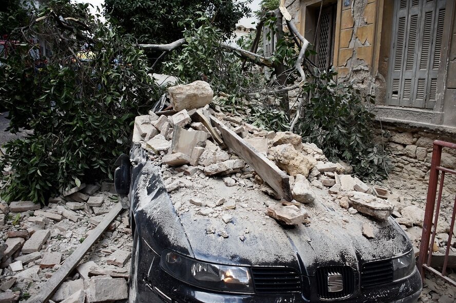 Последствия разрушительного циклона «Зенонас»на Кипре (Фото)