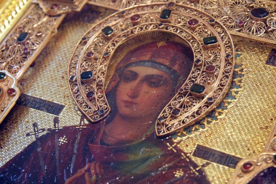 Не пропустите! На Кипр привезут знаменитую мироточивую икону Божей Матери
