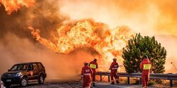 Найти красоту в разрушении — уникальные фотографии кипрского пожара