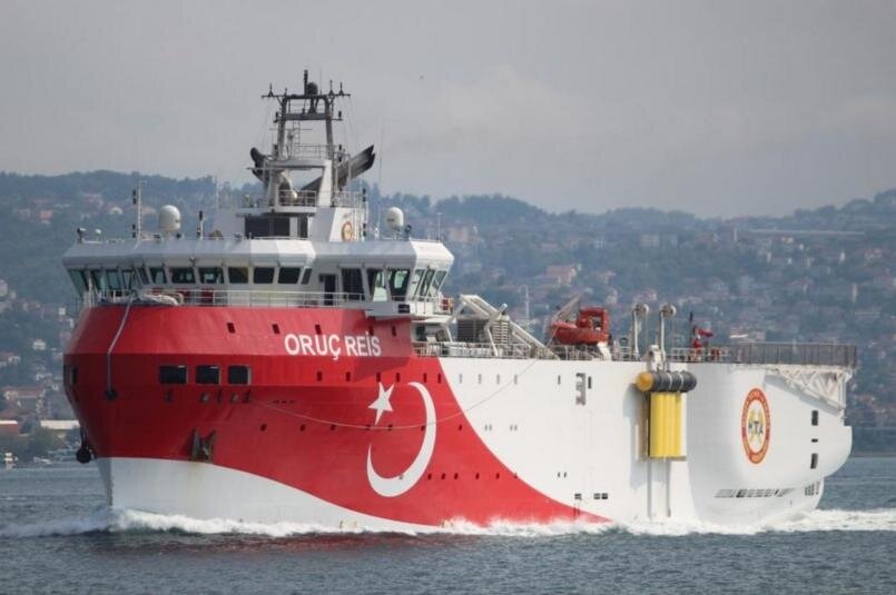 Провокация или газификация: к берегам Кипра приближается четвертый турецкий корабль