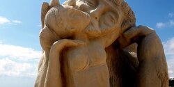 Парк скульптур в Айя-Напе: мир без преград