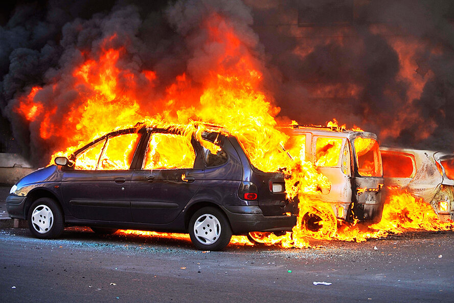 ​За прошедшие сутки на Кипре сгорело 6 автомобилей