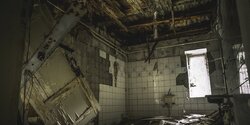 Кошки, старые матрасы и хлам в коридорах: что происходит в Никосийской больнице 