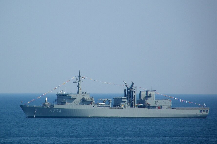 В порт Лимассола зашло судно военно-морского флота Греции «Прометей» (А-374)