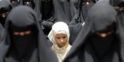 Кипр за неделю: хиджаб, миниюбка, лосины и другая запрещенная одежда
