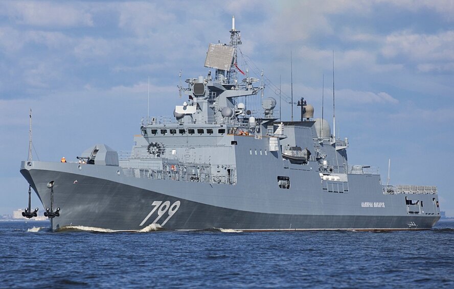 В порт Лимассола зашел фрегат «Адмирал Макаров»