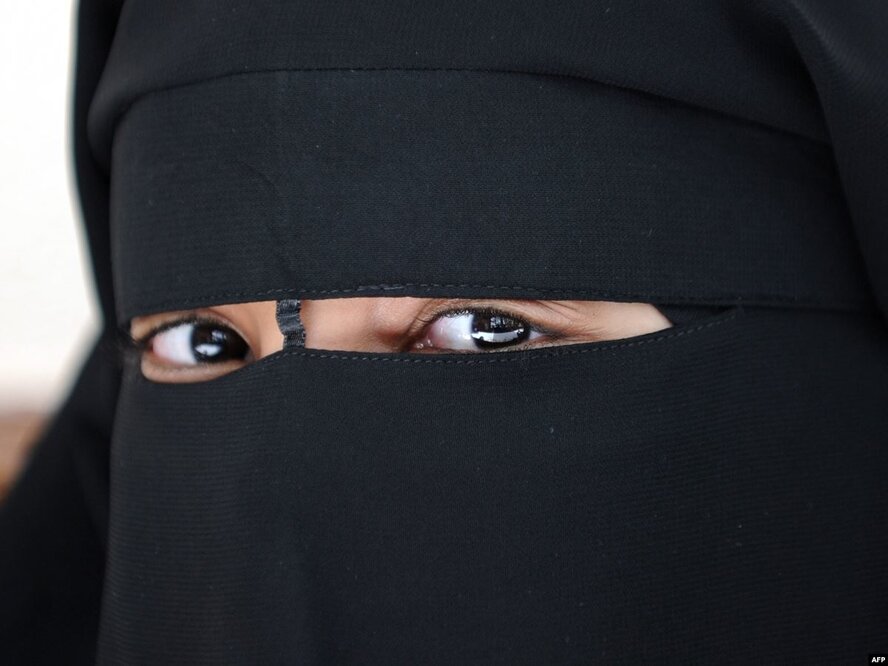 Носить нельзя снимать: получится ли у Кипра завязать с ношением мусульманской одежды