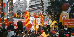 1997 год. Первый McDonald's на Кипре. 7 тыс. посетителей за сутки (фото)