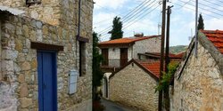 Достопримечательности и развлечения Кипра. Деревня Ланья (Lania)