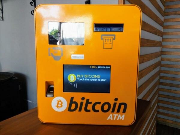 Тот самый «биткоиновый банкомат» в Лимассоле