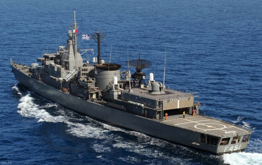 В порт Лимассола прибыл корабль военно-морского флота Греции «CHIOS». Все желающие могут его посетить.