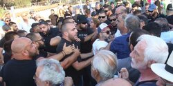 Митинг напротив дворца президента Кипра закончился массовой дракой 