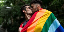 Гомосексуалисты Кипра обиделись на местную полицию