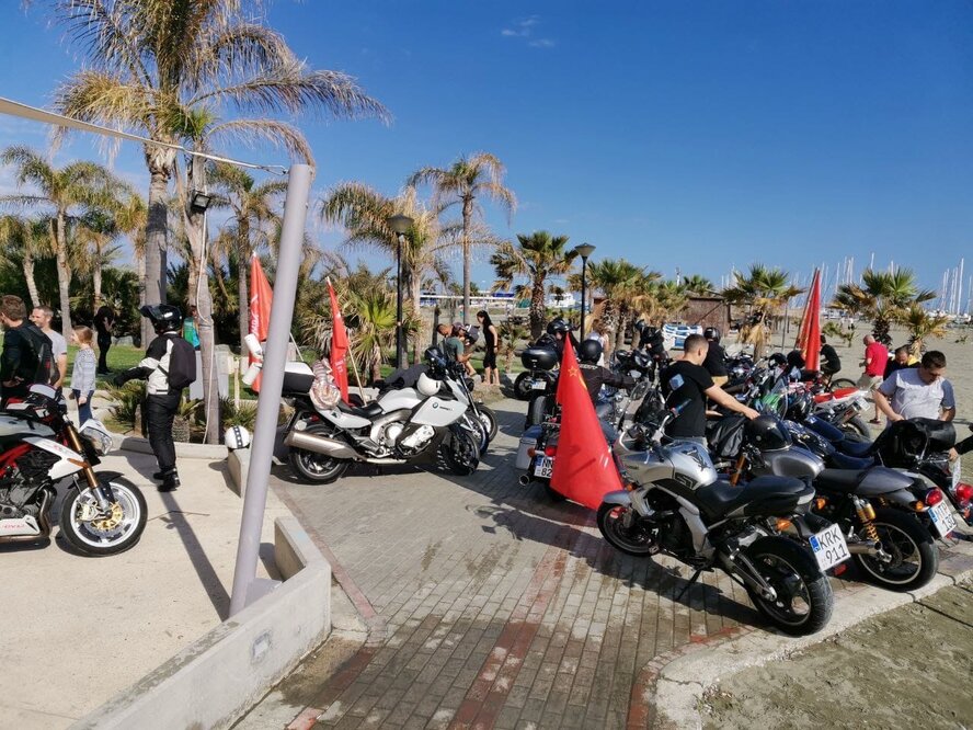 На Кипре прошел мотопробег, посвящённый 75-летию Великой Победы