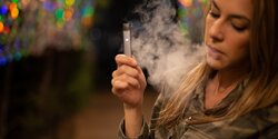 ВОЗ выступает против распространения электронных сигарет