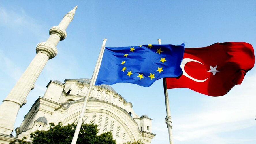 Безвизовый режим для Турции остаётся под большим вопросом