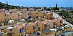 Как на Кипре недвижимость движется