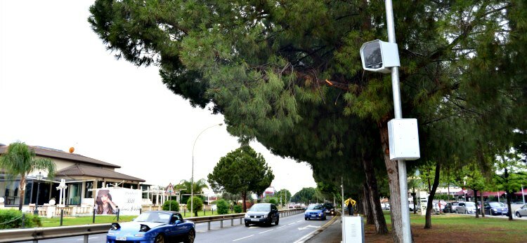 Камеры контроля скорости приносят миллионы евро острову