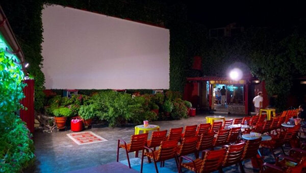 Кино под открытым небом в Никосии