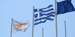 Кипр контролирует ситуацию в Греции.