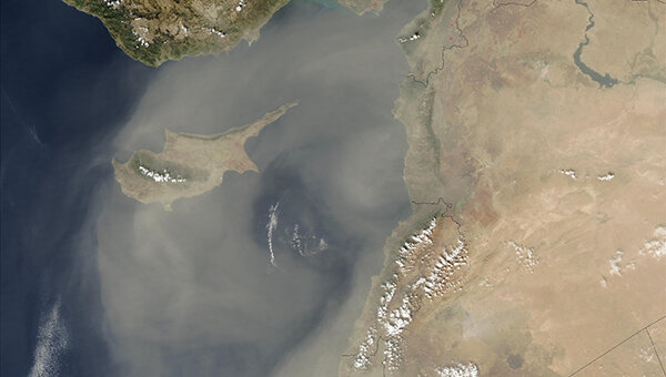Кипр в пыли