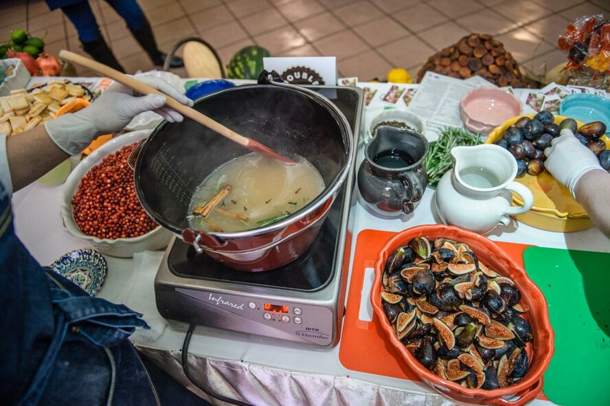 На Кипре для беженцев и мигрантов запускают кулинарное шоу