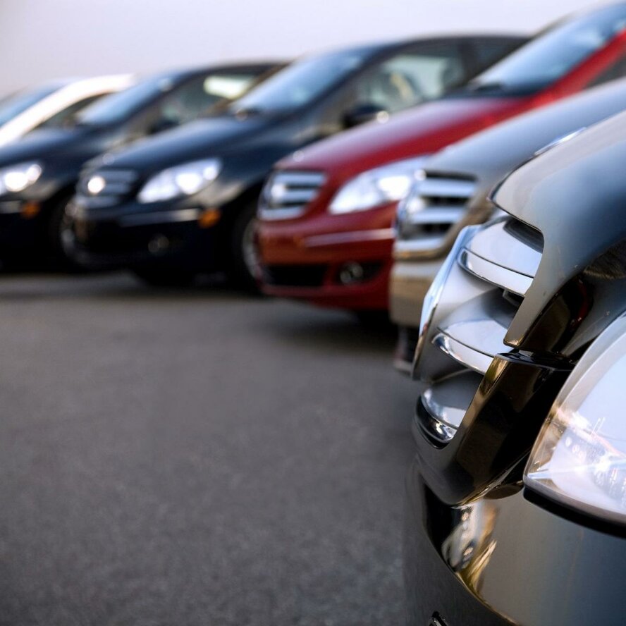 Продажи автомобилей на Кипре выросли на треть