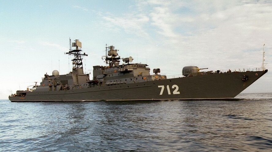 Российский сторожевой корабль «Ярослав Мудрый» остановился в порту Кипра