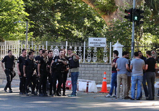 Среди задержанных в Стамбуле кадетов военной академии оказались подростки с Северного Кипра