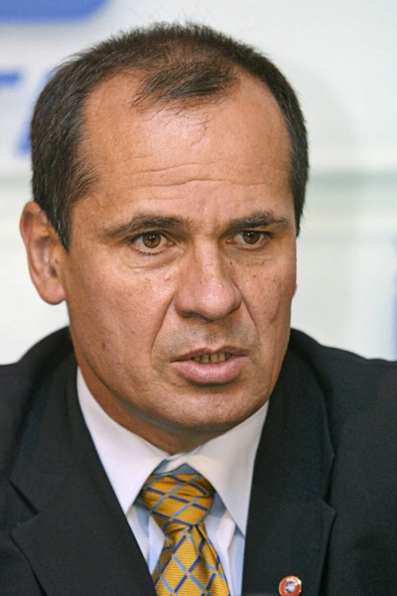 Судьи Российской футбольной премьер лиги проведут сборы на Кипре