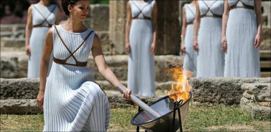 В Греции зажгли огонь олимпийских игр-2016.