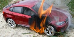 В Лимассоле сгорел BMW X6, принадлежащий бизнесмену