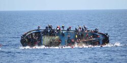 В Средиземном море сотни пропавших беженцев