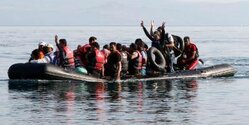 Возле Айя Напы спасены 26 мигрантов
