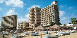 На Кипре зафиксирована низкая посещаемость и нехватка персонала в отелях и ресторанах