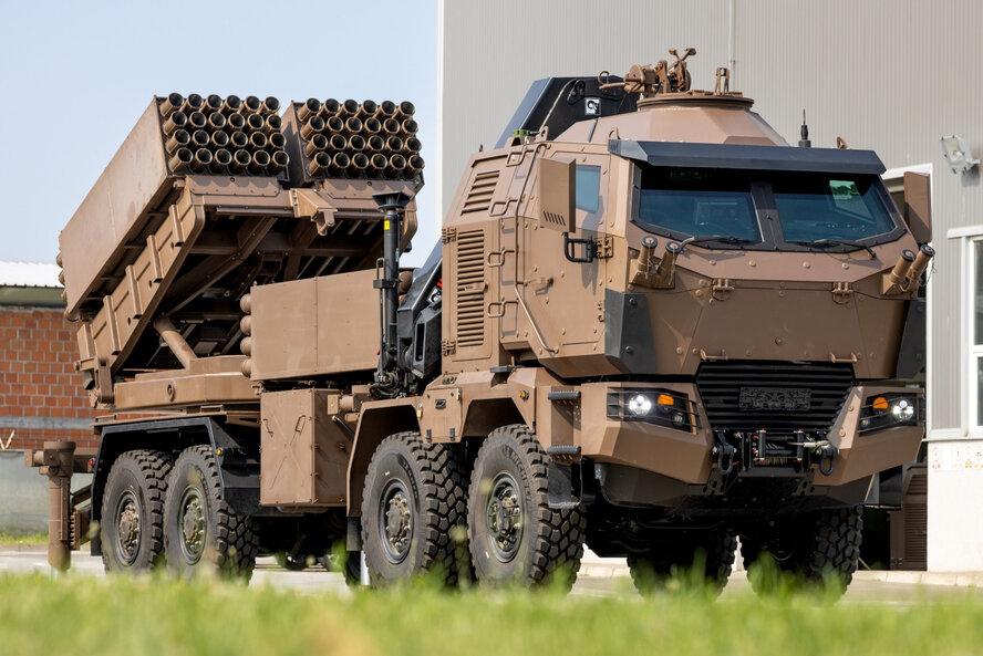 Национальная гвардия Кипра провела испытания реактивной системы залпового огня из Сербии