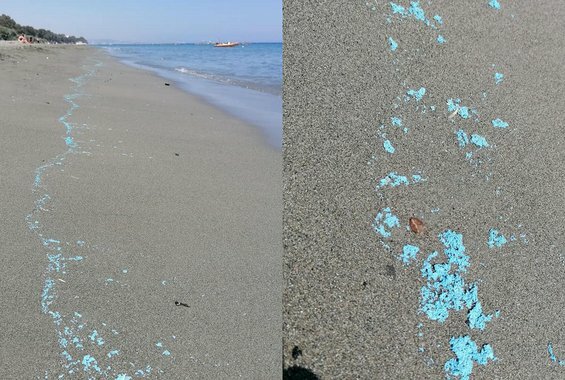 Обнаружена причина загадочных пятен на пляже в Лимассоле (фото)